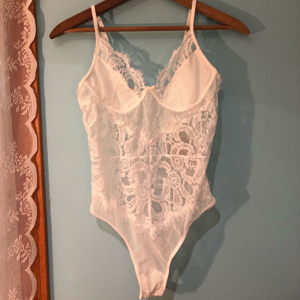 Lace bodysuit